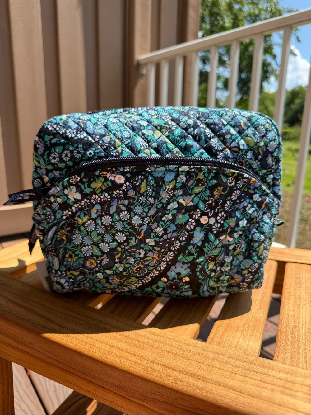 Vera Bradley Large Cosmetic Bag in Dreamer Paisley NEW